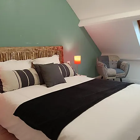 Maison Rénovée 4 Ch. Avec Jardin, à 700m De La Et Proches Commerces - St Brevin Les Pins - Fr-1-364-152 *