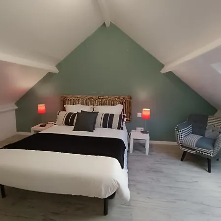 Hébergement de vacances Maison Rénovée 4 Ch. Avec Jardin, à 700m De La Et Proches Commerces - St Brevin Les Pins - Fr-1-364-152 *